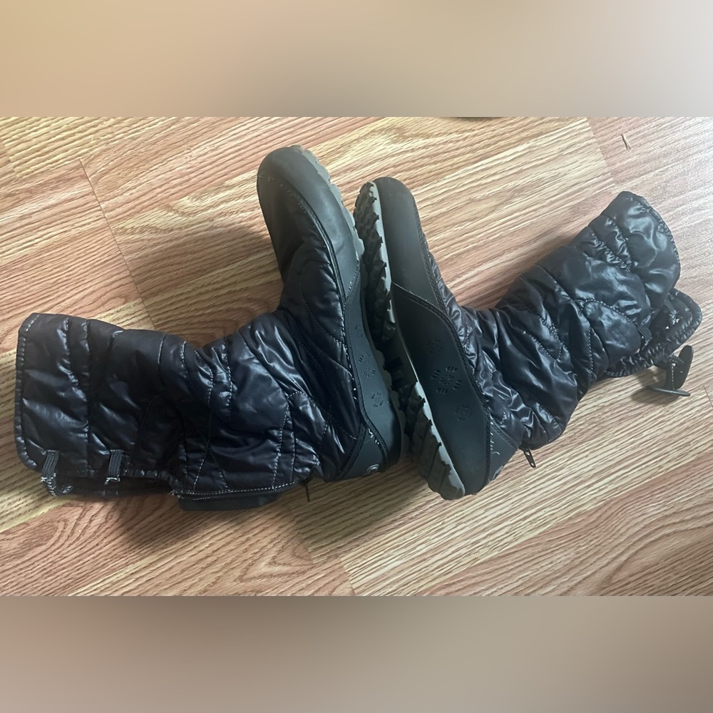 Merrell boots - Picture 2 of 6